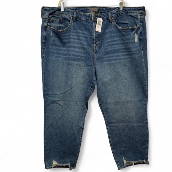Torrid High-Rise Straight Classic Denim Jeans Artisan Hem Distressed Plus Size - Picture 2 of 9